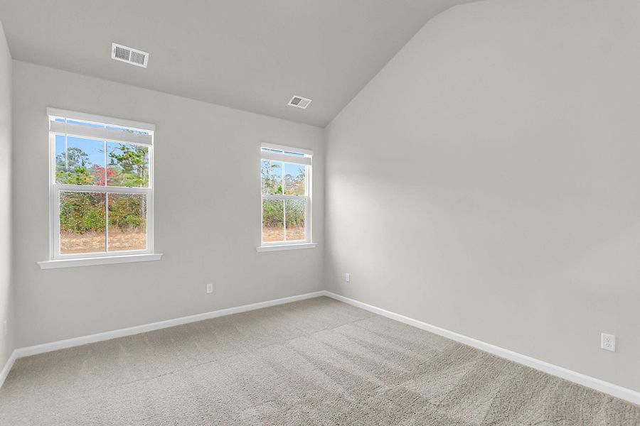 Spacious, unfurnished interior of a new home in Wildcat Chase, Summerville (Image 14).