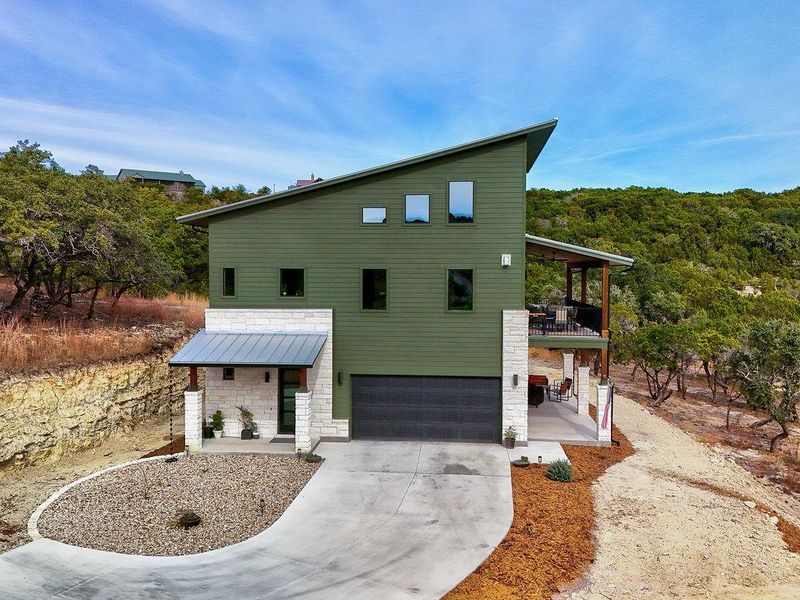 Image 34 of a home in .