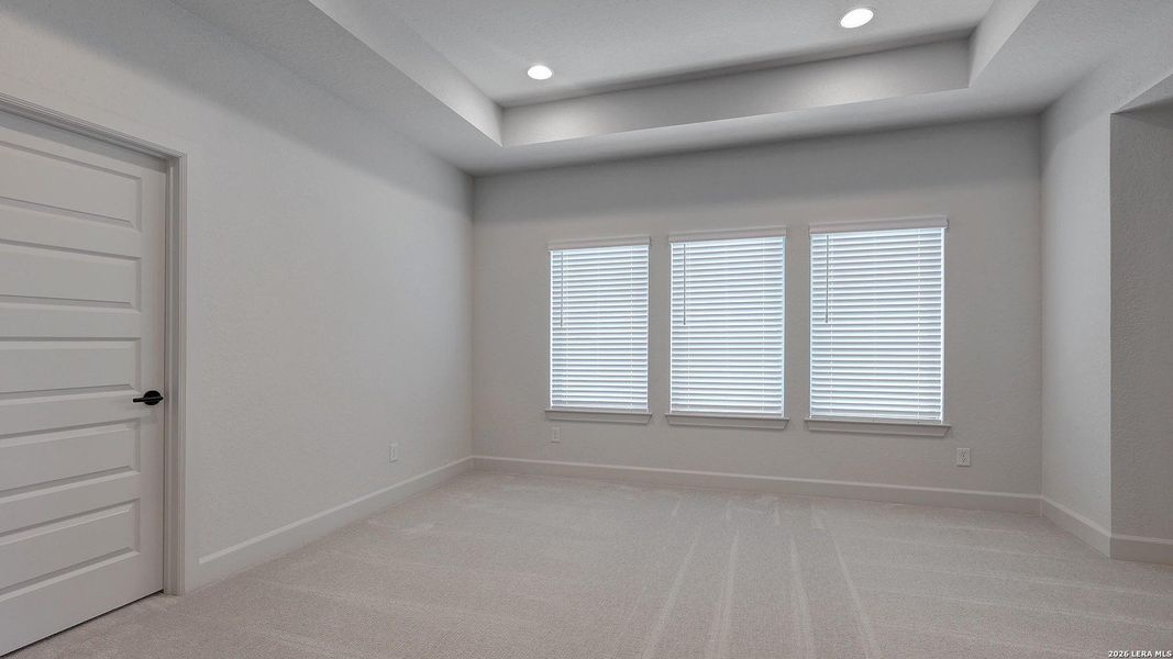Spacious, unfurnished interior of a new home in The Dominion, San Antonio (Image 17).