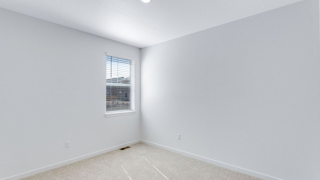 Spacious, unfurnished interior of a new home in Lakeside Canyon, Mead (Image 28). Spacious, unfurnished interior of a new home in Lakeside Canyon, Mead (Image 28).