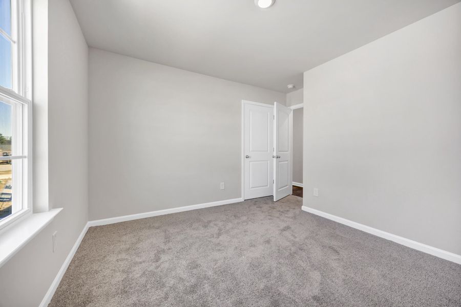 Spacious, unfurnished interior of a new home in The Park at Wilkinson, Orangeburg (Image 20).