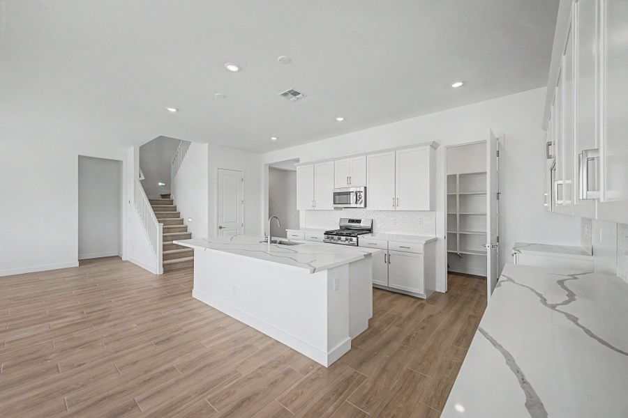 Furnished interior view inside a new home in Frontera, Surprise (Image 3).