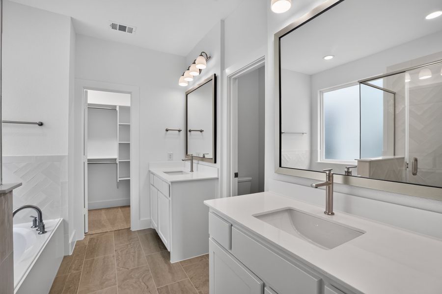 1704 Truro - Primary Bathroom 1704 Truro - Primary Bathroom