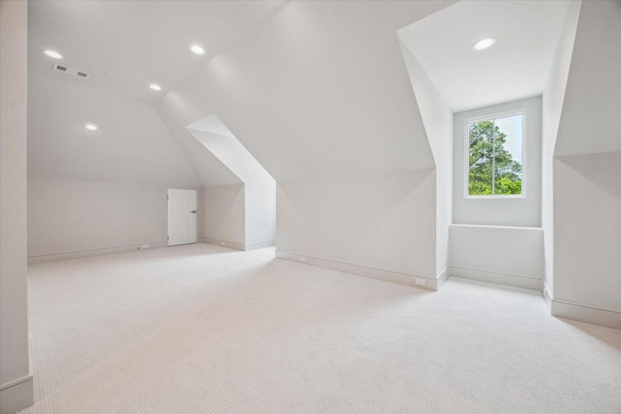 Oversized third floor flex space. Perfect for a gameroom, lounge, office, or more! Oversized third floor flex space. Perfect for a gameroom, lounge, office, or more!