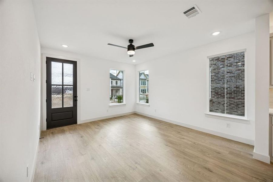 Welcome into your beautiful, new dream home in Painted Tree!