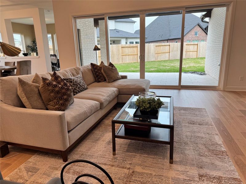 open concept familyroom with sliding glassdoors