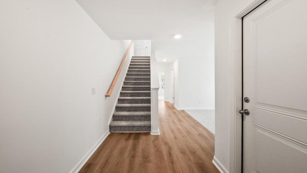 Spacious, unfurnished interior of a new home in , North Charleston (Image 12).