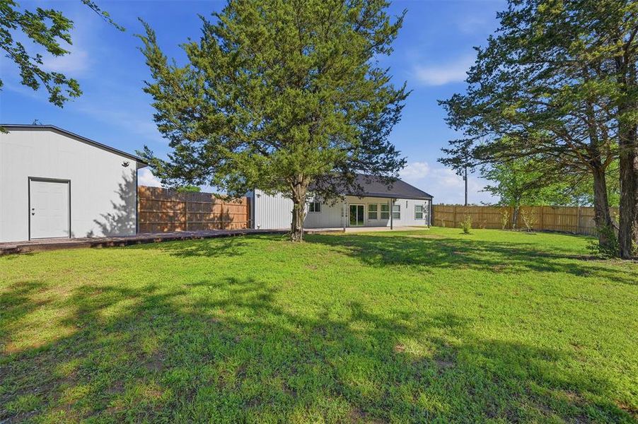 Exterior details and patio area of a home in , Gainesville (Image 23).