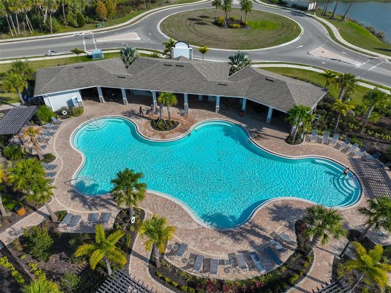 Community amenities in Silverstone North, Palmetto (Image 36).