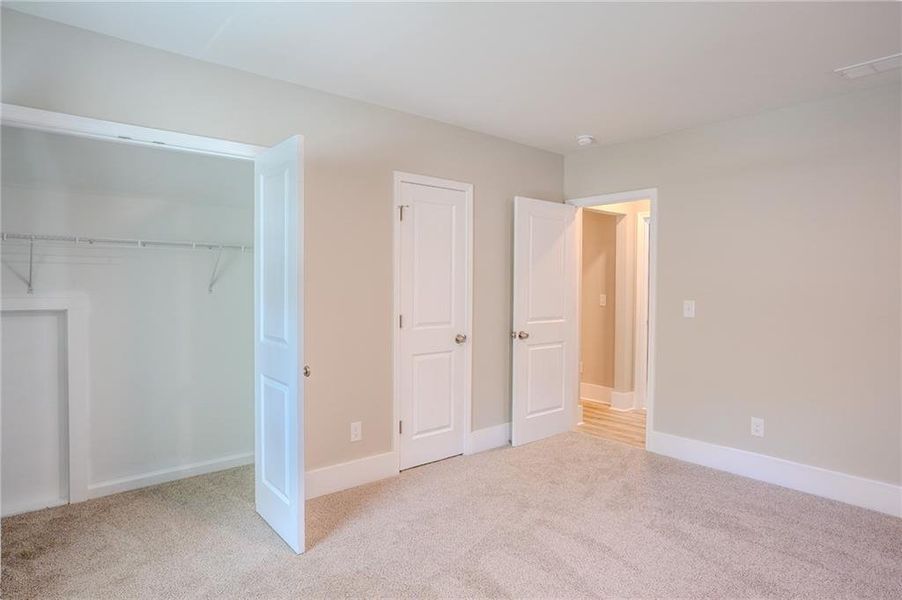 Spacious, unfurnished interior of a new home in , Covington (Image 40).
