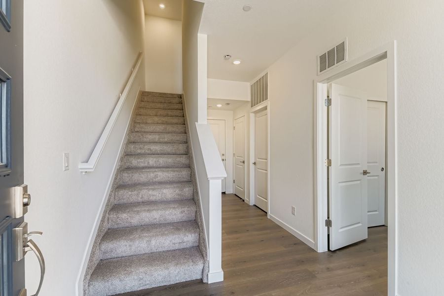 1747 PEAK LOOP, Broomfield, CO. - Slide 5 1747 PEAK LOOP, Broomfield, CO. - Slide 5