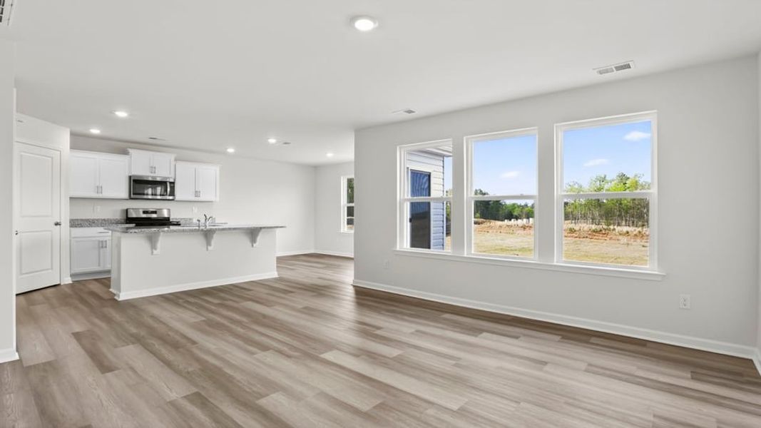 Spacious, unfurnished interior of a new home in Varner Station, Woodruff (Image 18).