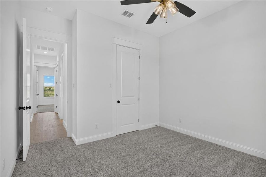 Spacious, unfurnished interior of a new home in , Godley (Image 18).