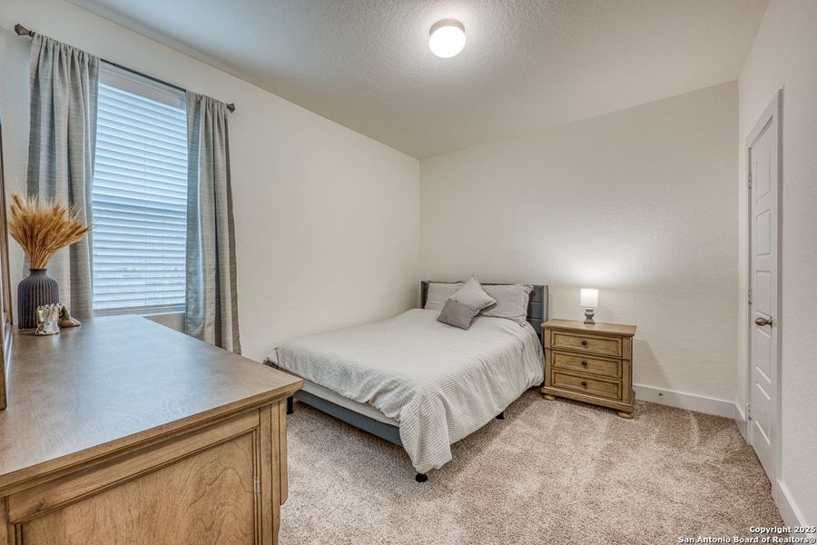 Furnished interior view inside a new home in Hunters Ranch, San Antonio (Image 32). Furnished interior view inside a new home in Hunters Ranch, San Antonio (Image 32).