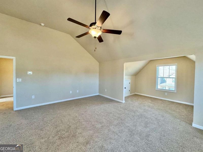 Spacious, unfurnished interior of a new home in Garden Walk, Jackson (Image 13).