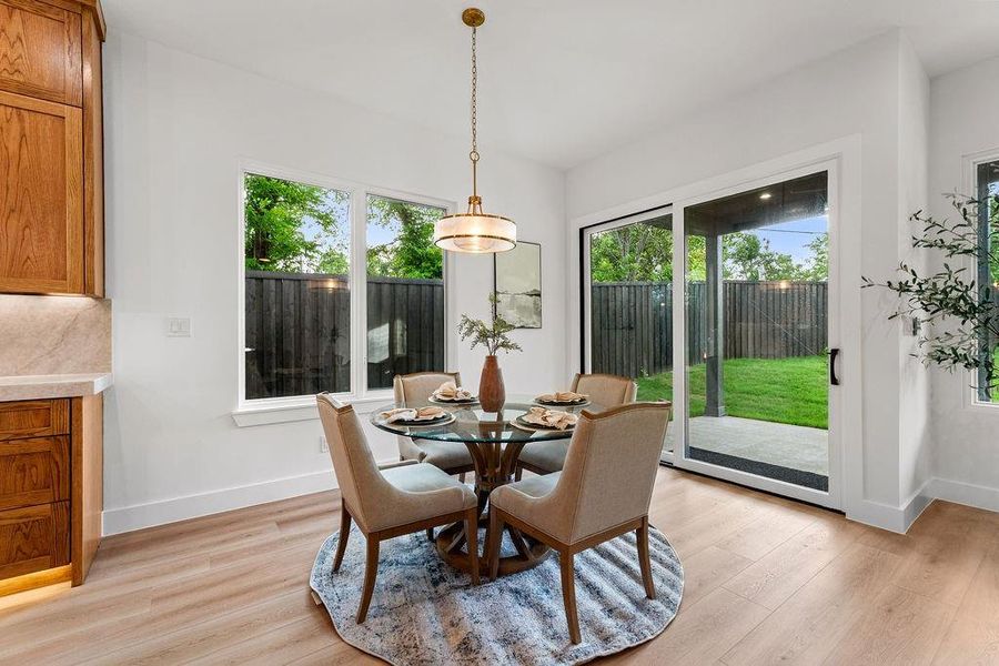 Furnished interior view inside a new home in , Farmers Branch (Image 16).