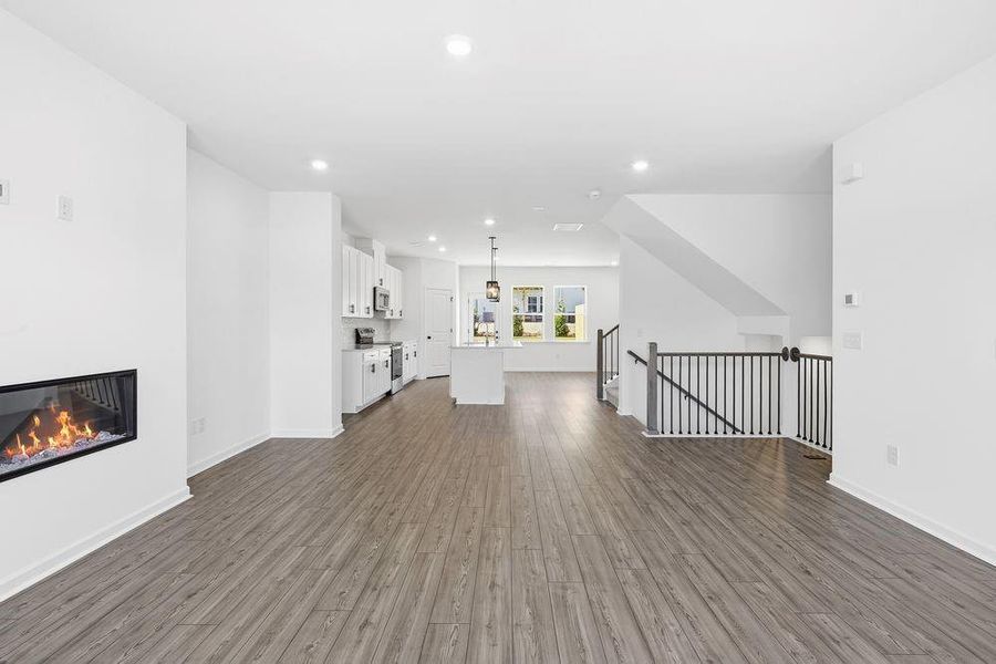 Spacious, unfurnished interior of a new home in Auburn Glen, Dacula (Image 27).