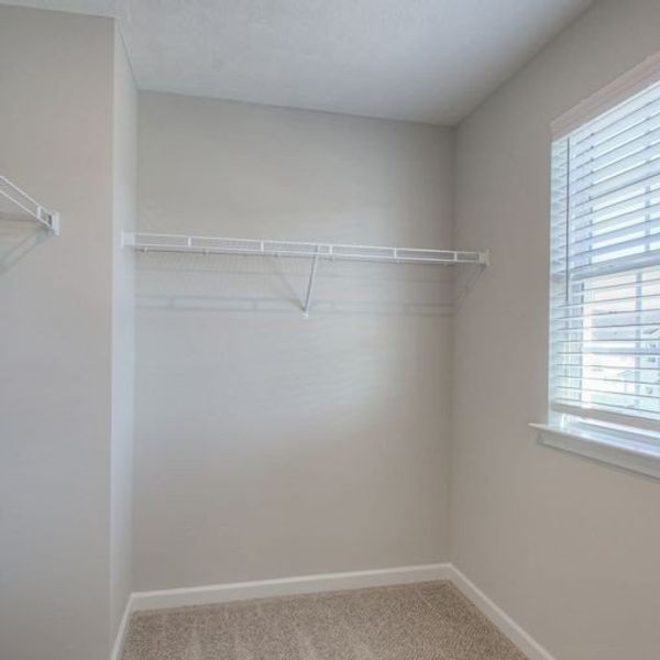 Spacious, unfurnished interior of a new home in Jackson Towne, Murfreesboro (Image 20).