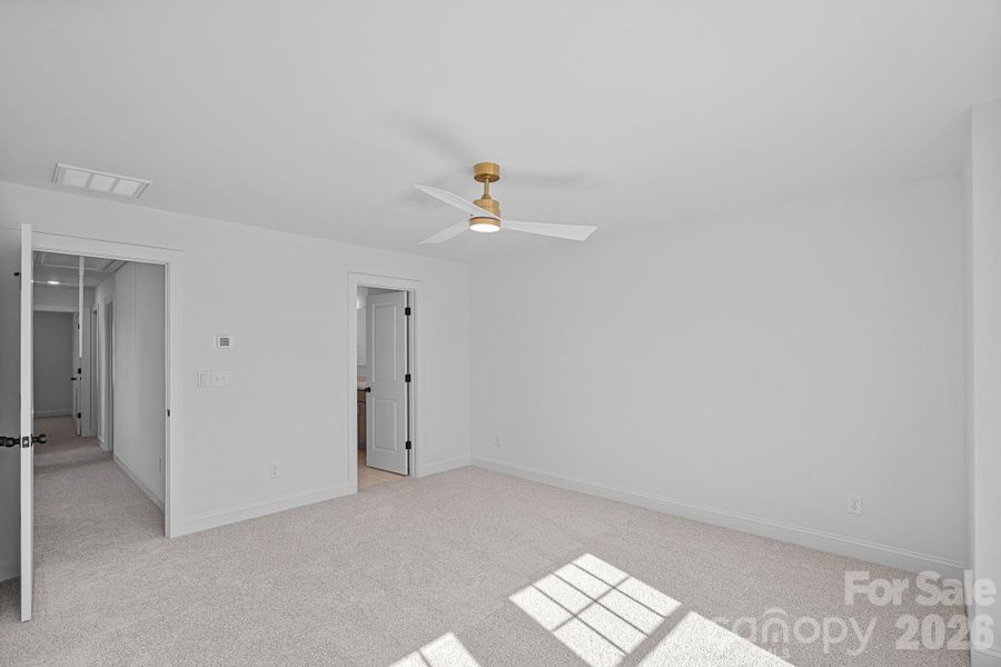 Spacious, unfurnished interior of a new home in , Charlotte (Image 26).