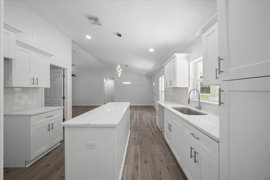 Furnished interior view inside a new home in , Ocklawaha (Image 16).