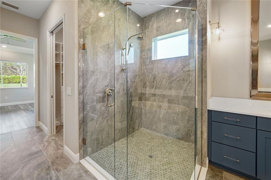 Furnished interior view inside a new home in , Lady Lake (Image 3).
