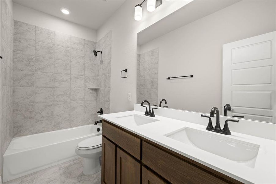 951 Richard Pittmon- Bathroom-1 951 Richard Pittmon- Bathroom-1