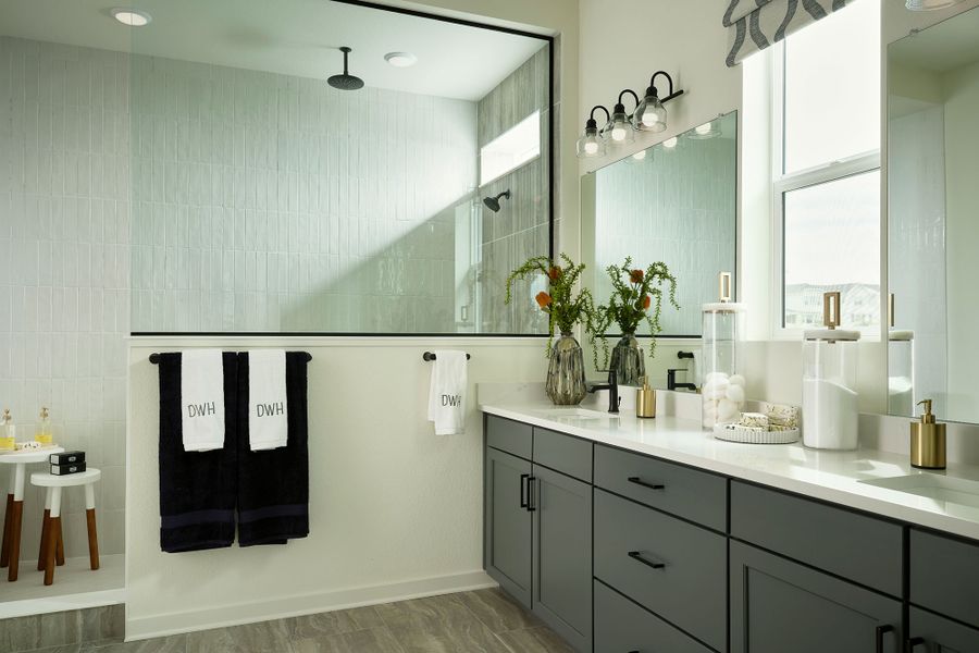 The Coralberry II - Owner's Bath