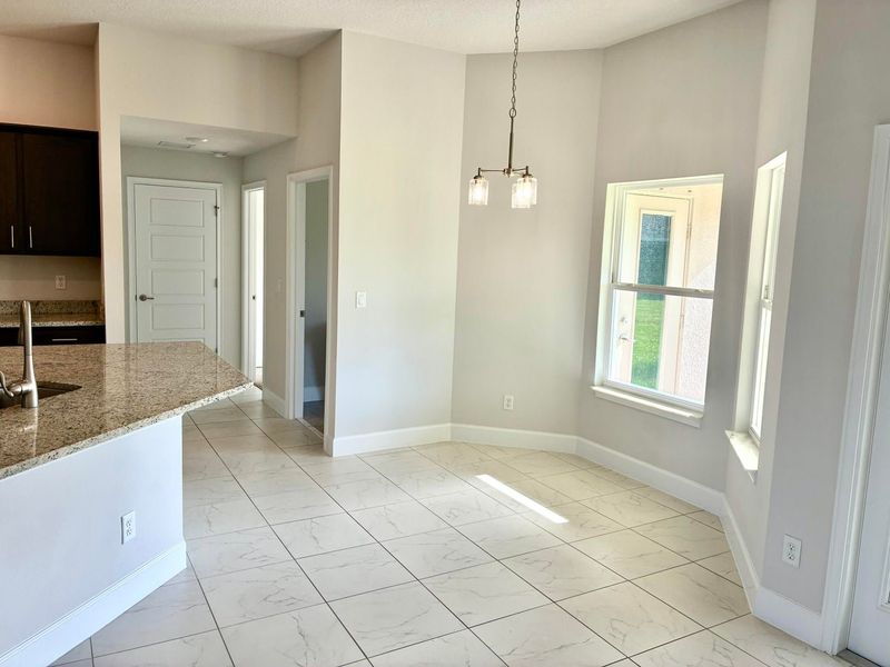 Spacious, unfurnished interior of a new home in Waterstone 72, Fort Pierce (Image 13).