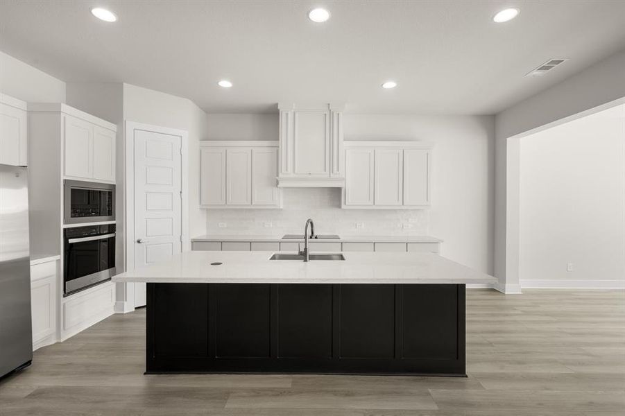 Furnished interior view inside a new home in The Retreat - Phase 1, Waxahachie (Image 12).