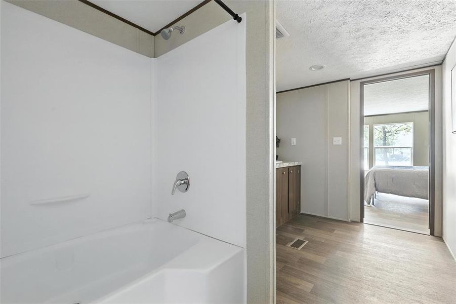 Image 28 of a home in .