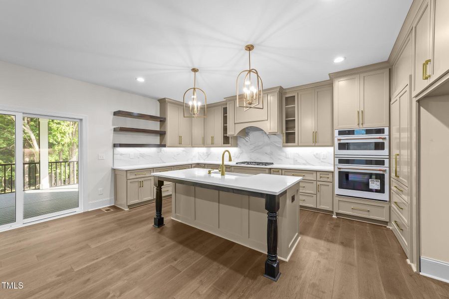 28-web-or-mls-VB4A5346