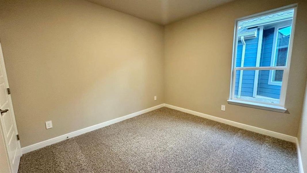 Spacious, unfurnished interior of a new home in Rock Creek Ranch, Fort Worth (Image 9). Spacious, unfurnished interior of a new home in Rock Creek Ranch, Fort Worth (Image 9).