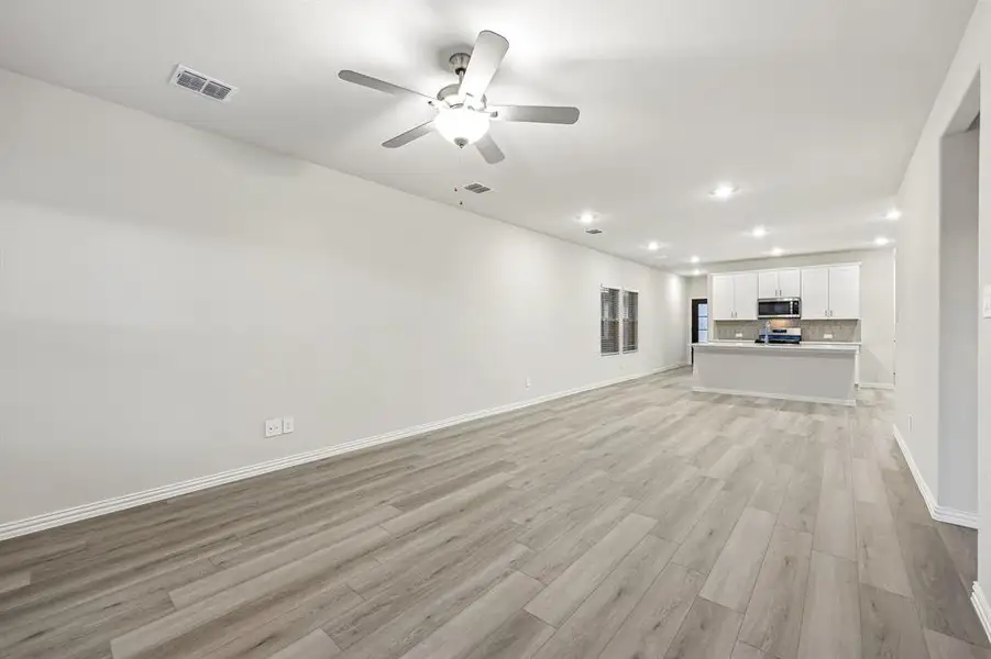 Spacious, unfurnished interior of a new home in Parks at Foster Crossing - Spring Series, Anna (Image 22).
