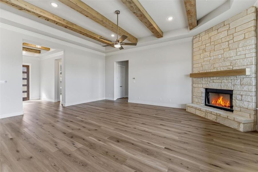 Spacious, unfurnished interior of a new home in Eagle Ridge Estates, Weatherford (Image 29).