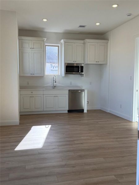 **Photos are for represesentative purpose only. This is not the actual home.**