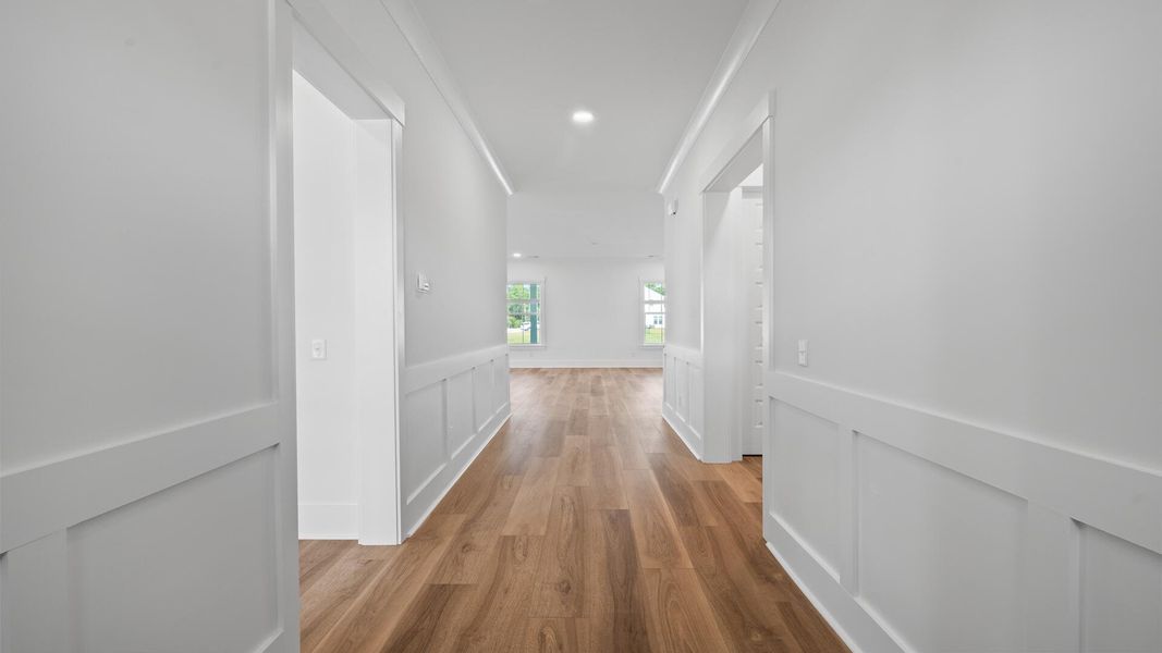 Spacious, unfurnished interior of a new home in Pamlico Terrace, Awendaw (Image 15).