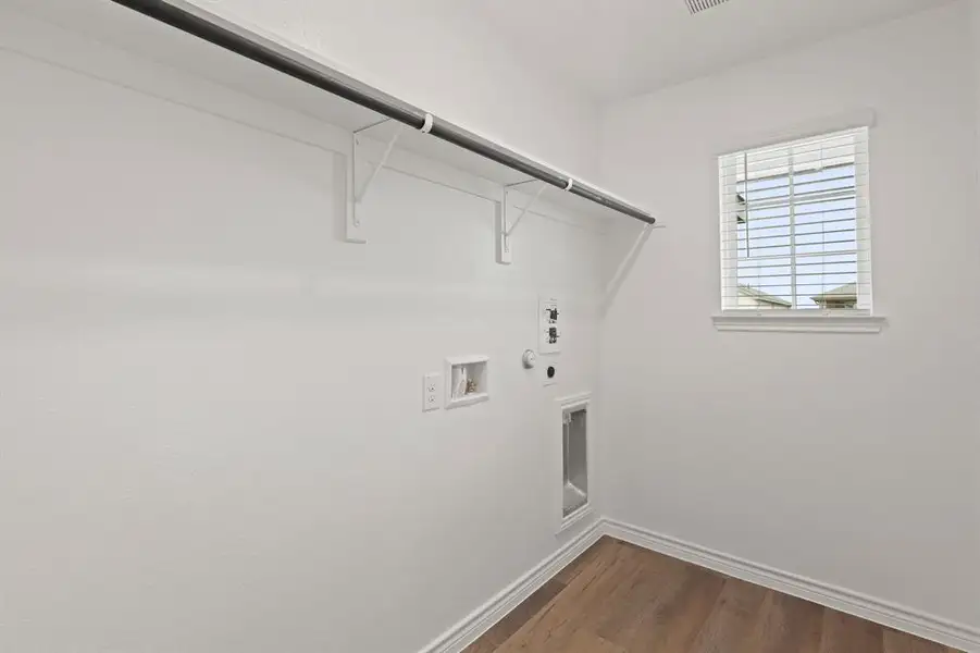 Spacious, unfurnished interior of a new home in Burgess Meadows, Cleburne (Image 10). Spacious, unfurnished interior of a new home in Burgess Meadows, Cleburne (Image 10).