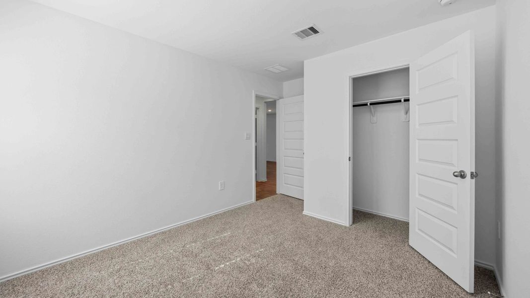 Spacious, unfurnished interior of a new home in Garver Heights, Houston (Image 12). Spacious, unfurnished interior of a new home in Garver Heights, Houston (Image 12).