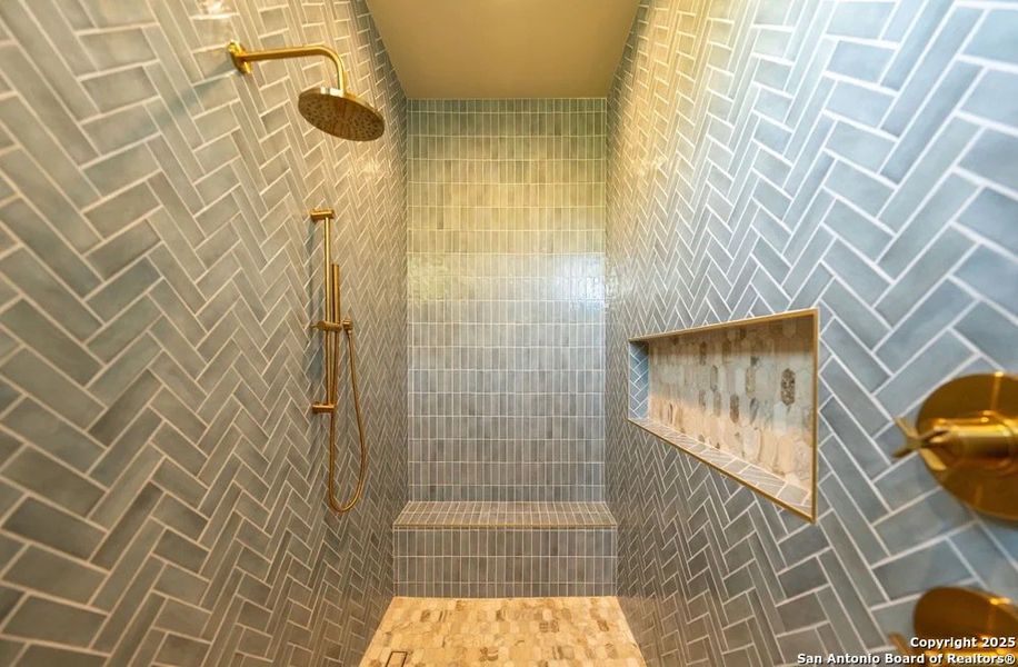 Close-up of interior finishes inside a home in , San Antonio (Image 15). Close-up of interior finishes inside a home in , San Antonio (Image 15).