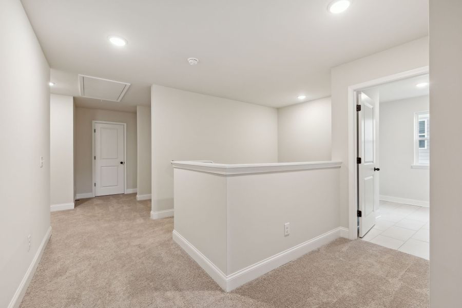 Spacious, unfurnished interior of a new home in Willow Landing, Mount Juliet (Image 34).