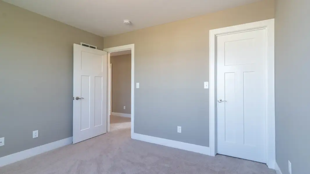 Representative unfurnished interior of a home built from the The Winslow by Norfolk Homes in Offsite Builds Southern Michigan, Ann Arbor (Image 78).