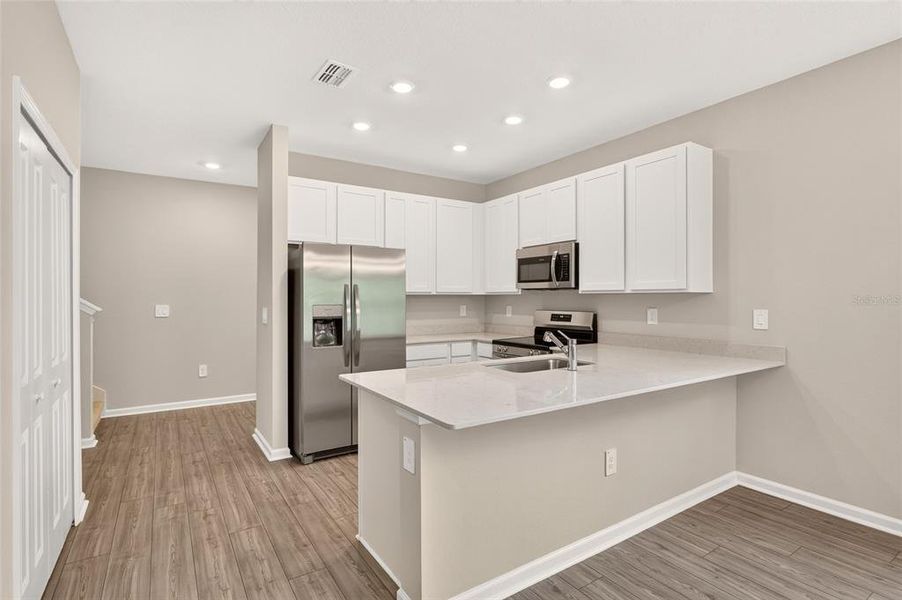 Furnished interior view inside a new home in , Alachua (Image 8).
