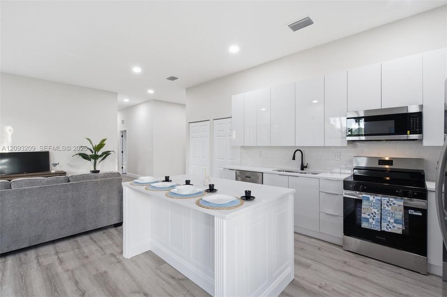 Furnished interior view inside a new home in , Lehigh Acres (Image 5).
