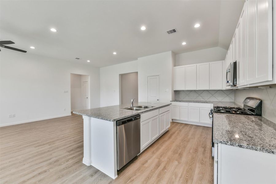 Furnished interior view inside a new home in King Oaks Village, Baytown (Image 6).