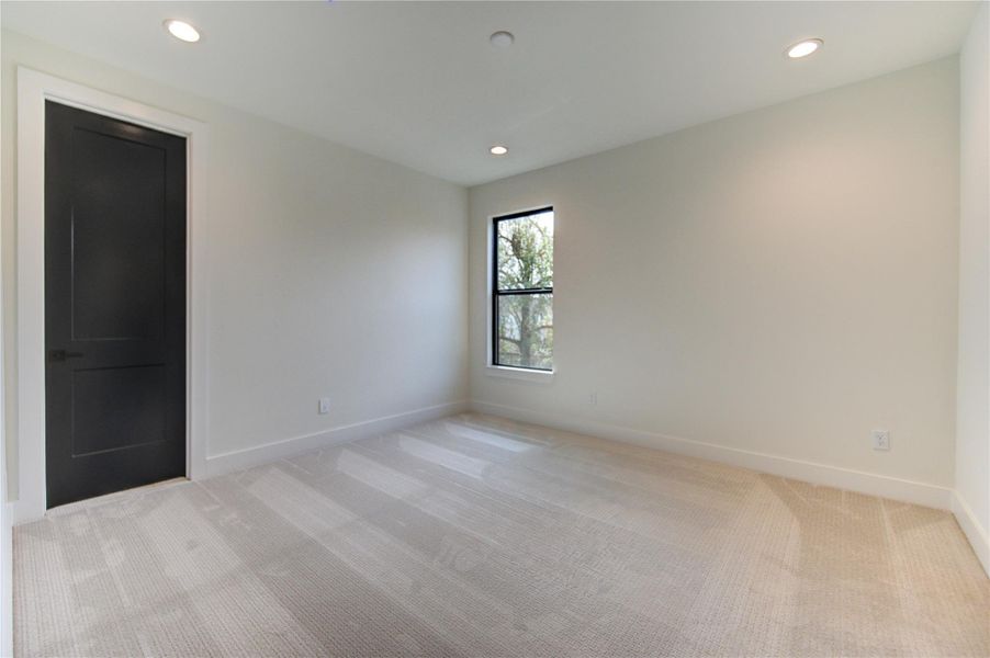 Spacious, unfurnished interior of a new home in Westview Terrace, Houston (Image 40). Spacious, unfurnished interior of a new home in Westview Terrace, Houston (Image 40).