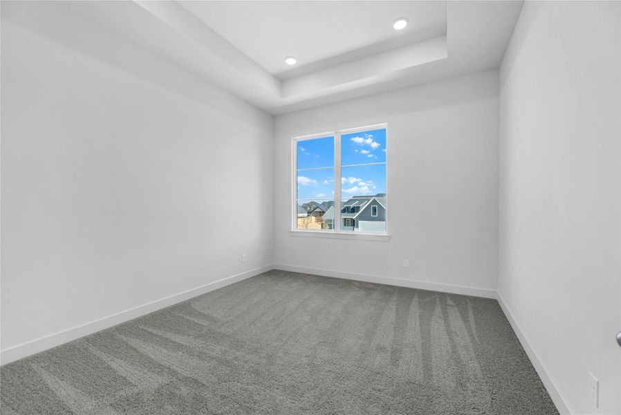 Representative image. Features, selections and colors may vary.