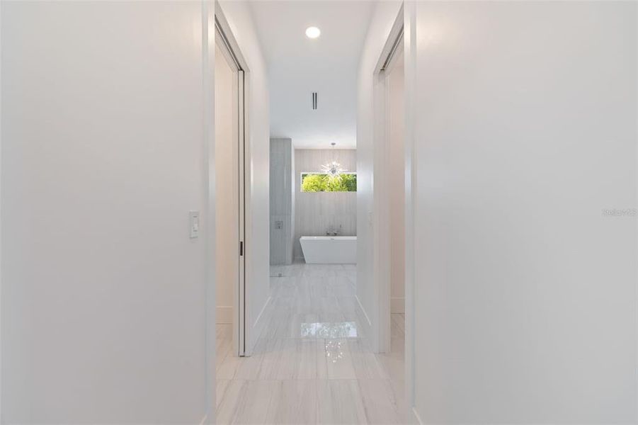 Spacious, unfurnished interior of a new home in , Tarpon Springs (Image 67). Spacious, unfurnished interior of a new home in , Tarpon Springs (Image 67).
