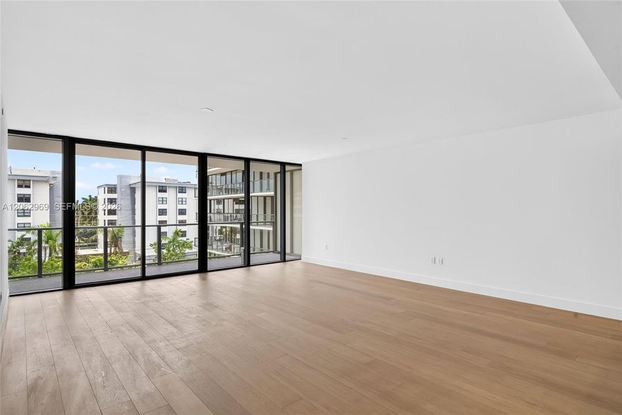 Spacious, unfurnished interior of a new home in , Bay Harbor Islands (Image 34).