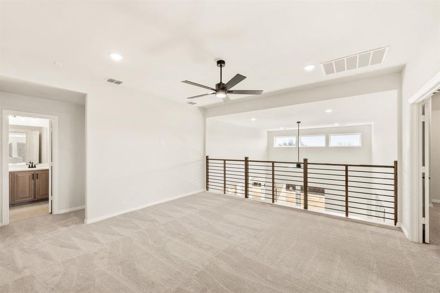 Spacious, unfurnished interior of a new home in Parks at Panchasarp Farms, Burleson (Image 23). Spacious, unfurnished interior of a new home in Parks at Panchasarp Farms, Burleson (Image 23).