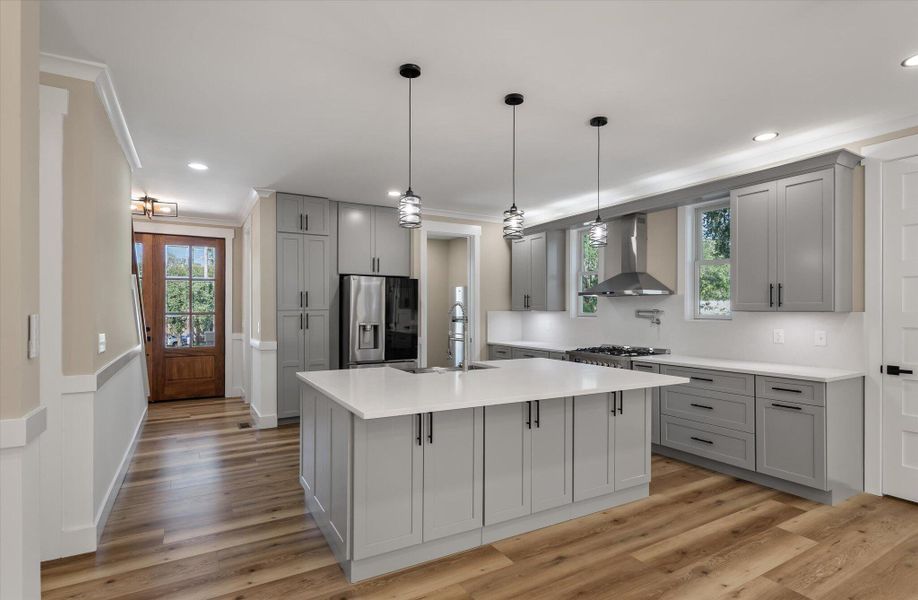 Furnished interior view inside a new home in , Charleston (Image 40).